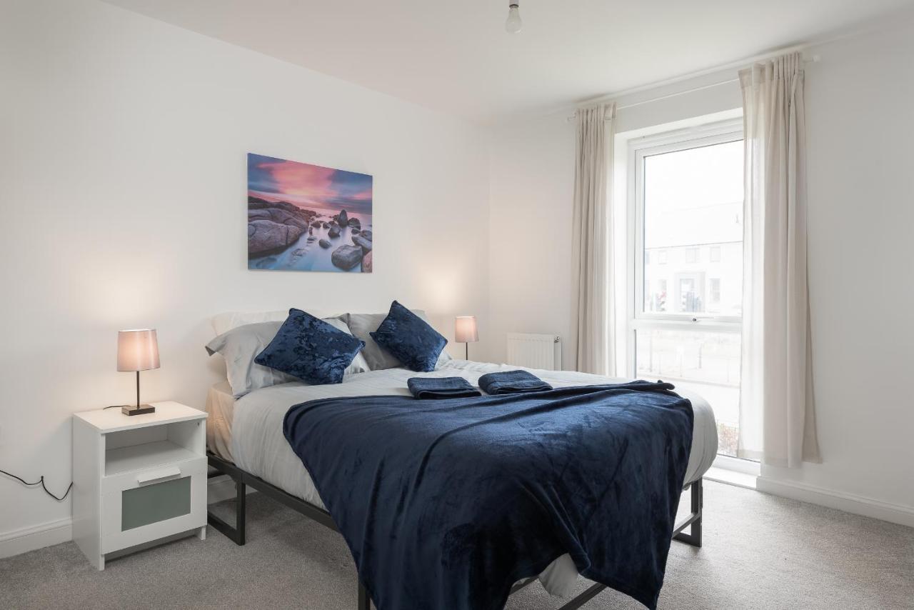 Two Bedroom Apartment - Milton Keynes By Aryas Properties Broughton  المظهر الخارجي الصورة